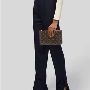 Louis Vuitton LV Monogram Clutch